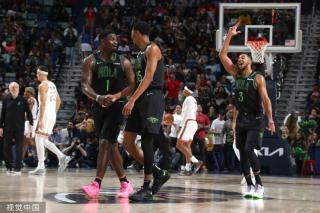 热火末节仅得8分遭魔术25分逆转 灰熊大胜老鹰.