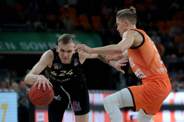 逐步找到反 逐步找到反