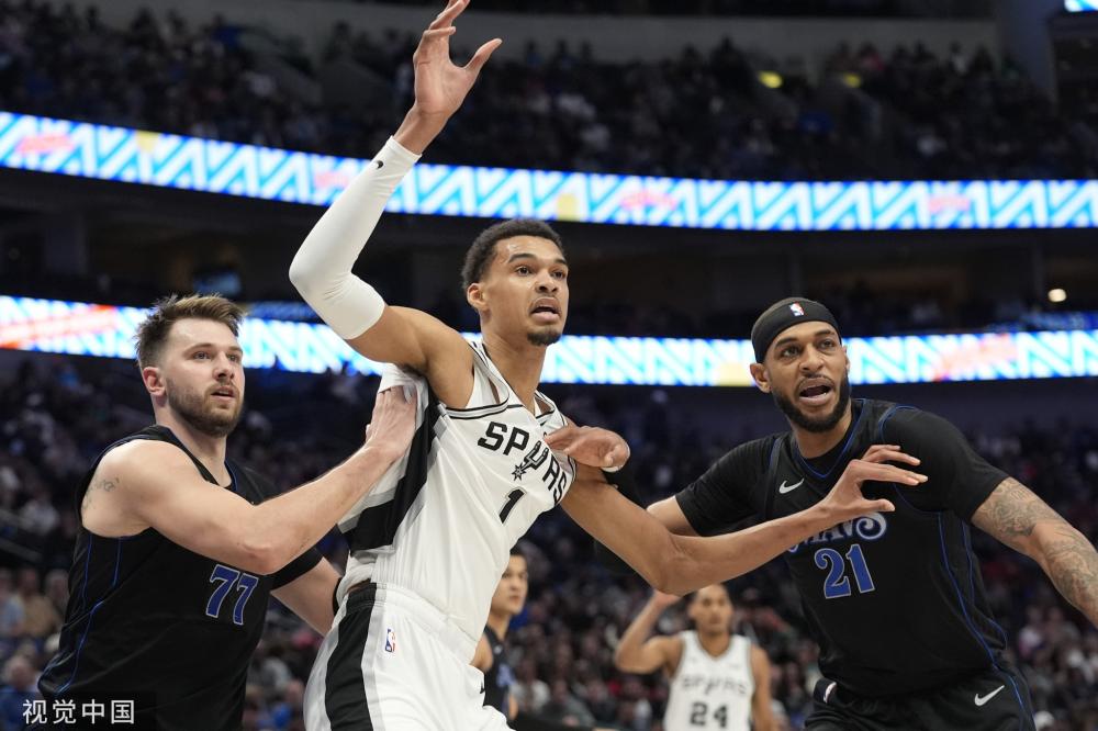 王曼昱在接 王曼昱在接