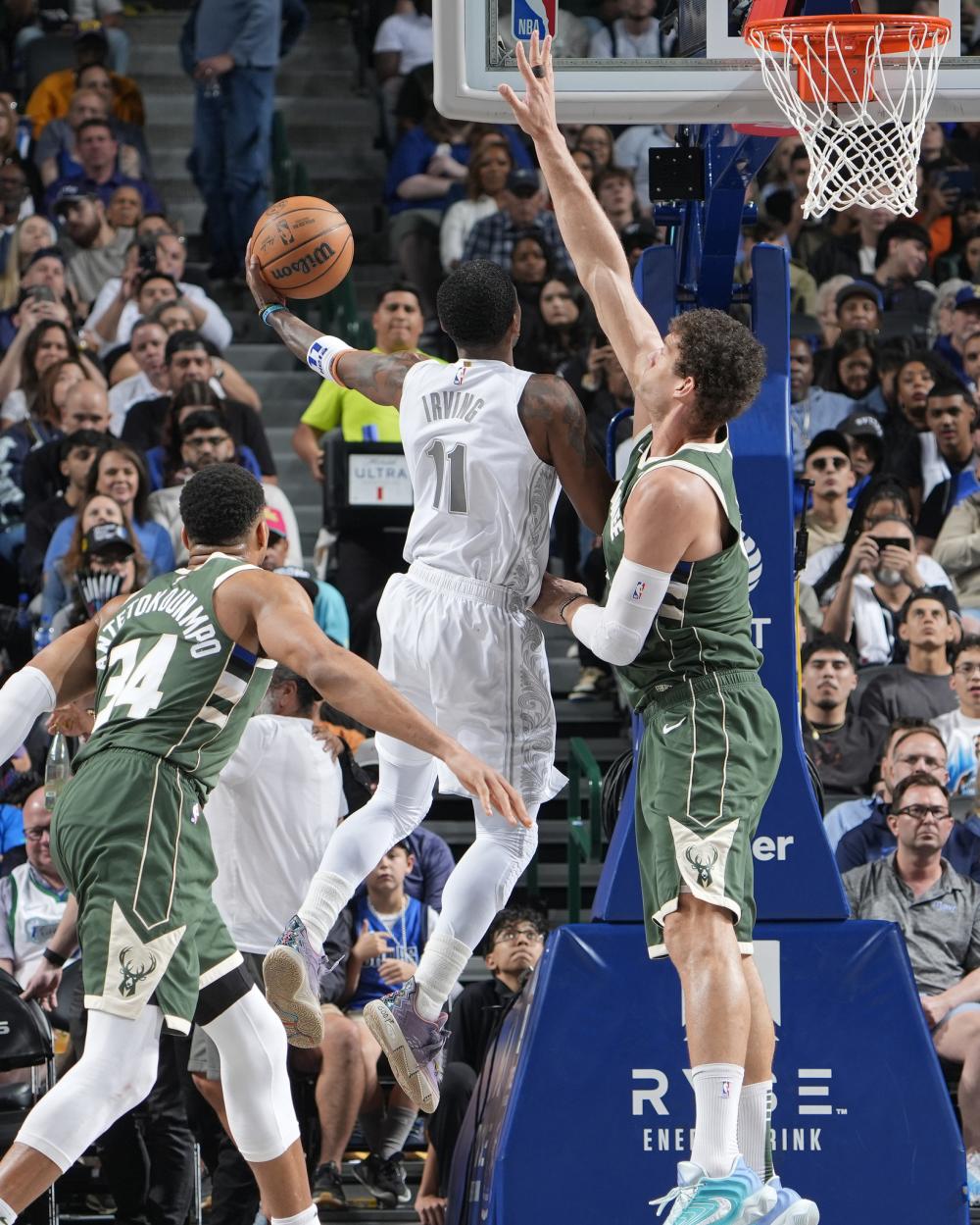 表现不尽如 表现不尽如