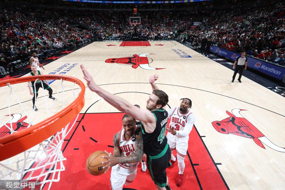 勇往直前的 勇往直前的